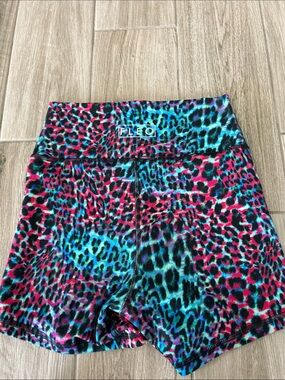 Fleo biker Women's High-Waist Leopard Print Fitness Shorts - Multicolor
